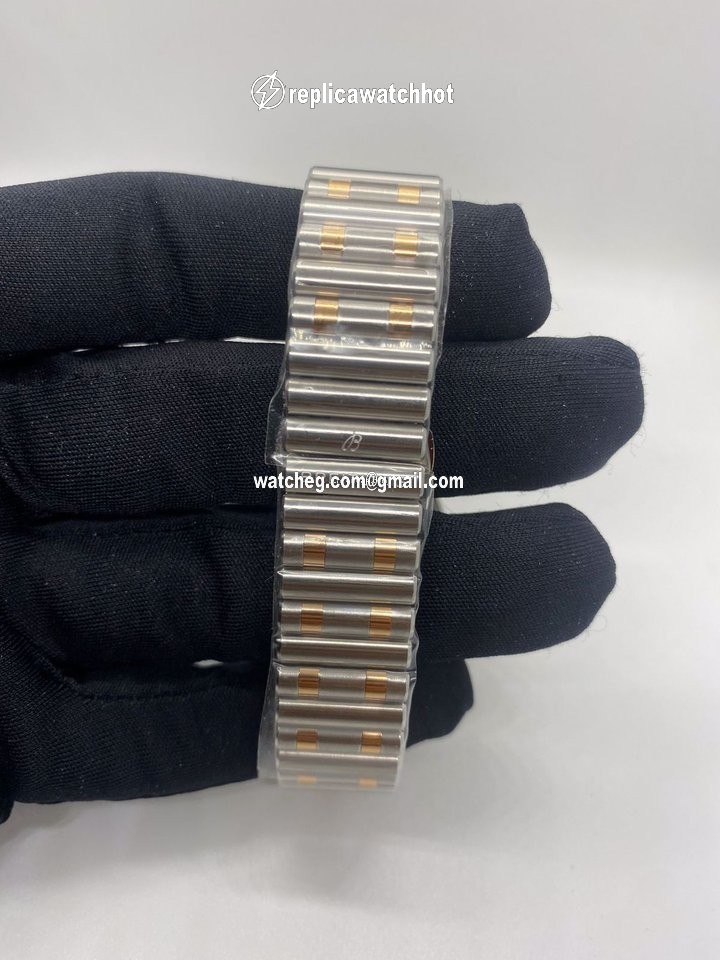 Breitling Chronomat Womens watch Quartz Gold Steel U77310591A1U1 4