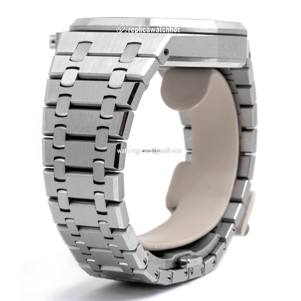 Audemars Piguet Royal Oak Chronograph Mens watch Unisex Automatic Steel 26331ST.OO.1220ST.03 4
