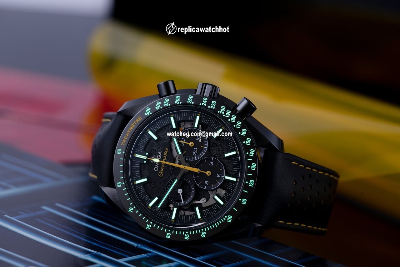 Omega Speedmaster Professional Moonwatch Manual winding Ceramic 31192443001001 4