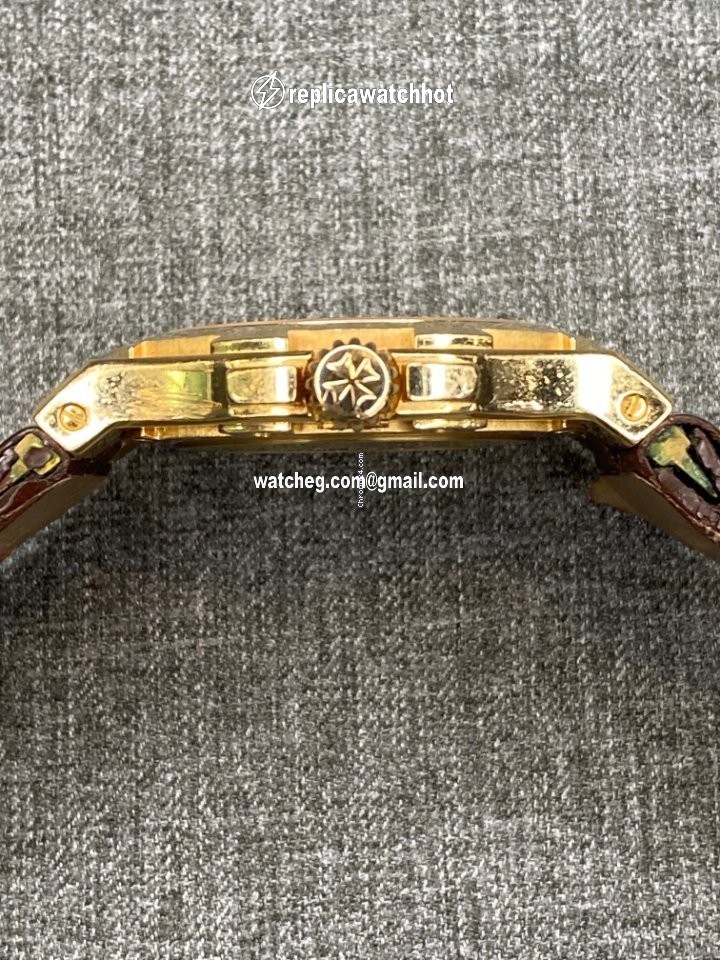 Vacheron Constantin Overseas Mens watch Unisex Automatic Yellow gold 42050 423J 4