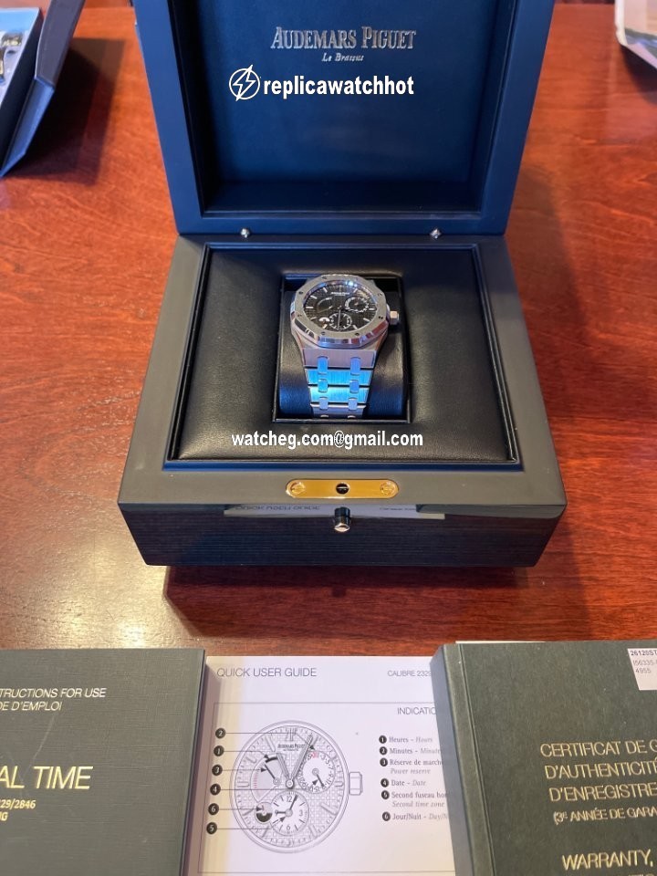 Audemars Piguet Royal Oak Dual Time Mens watch Unisex Automatic Steel 26120ST.OO.1220ST.02 4