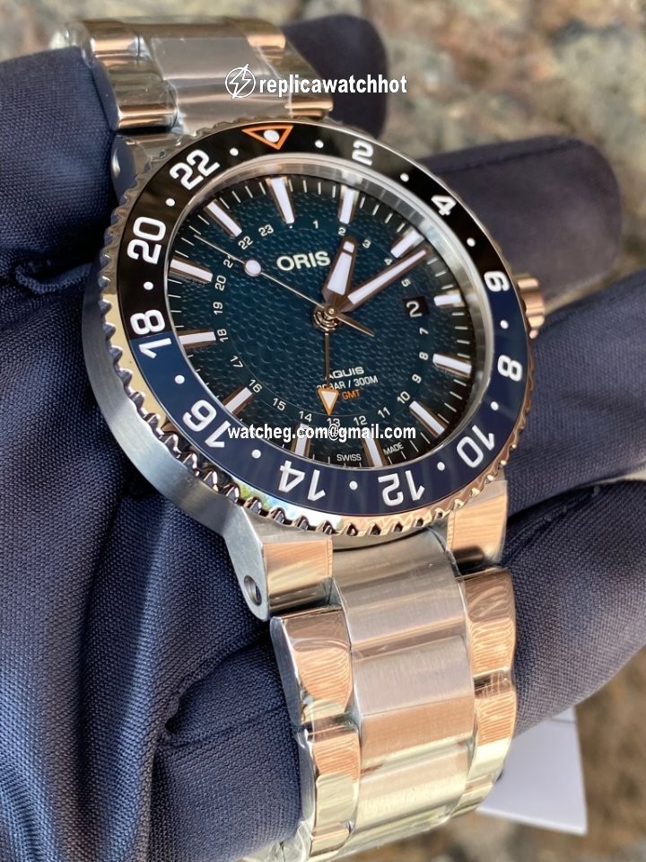 Oris Aquis Mens watch Unisex Automatic Steel 01 798 7754 4175 4