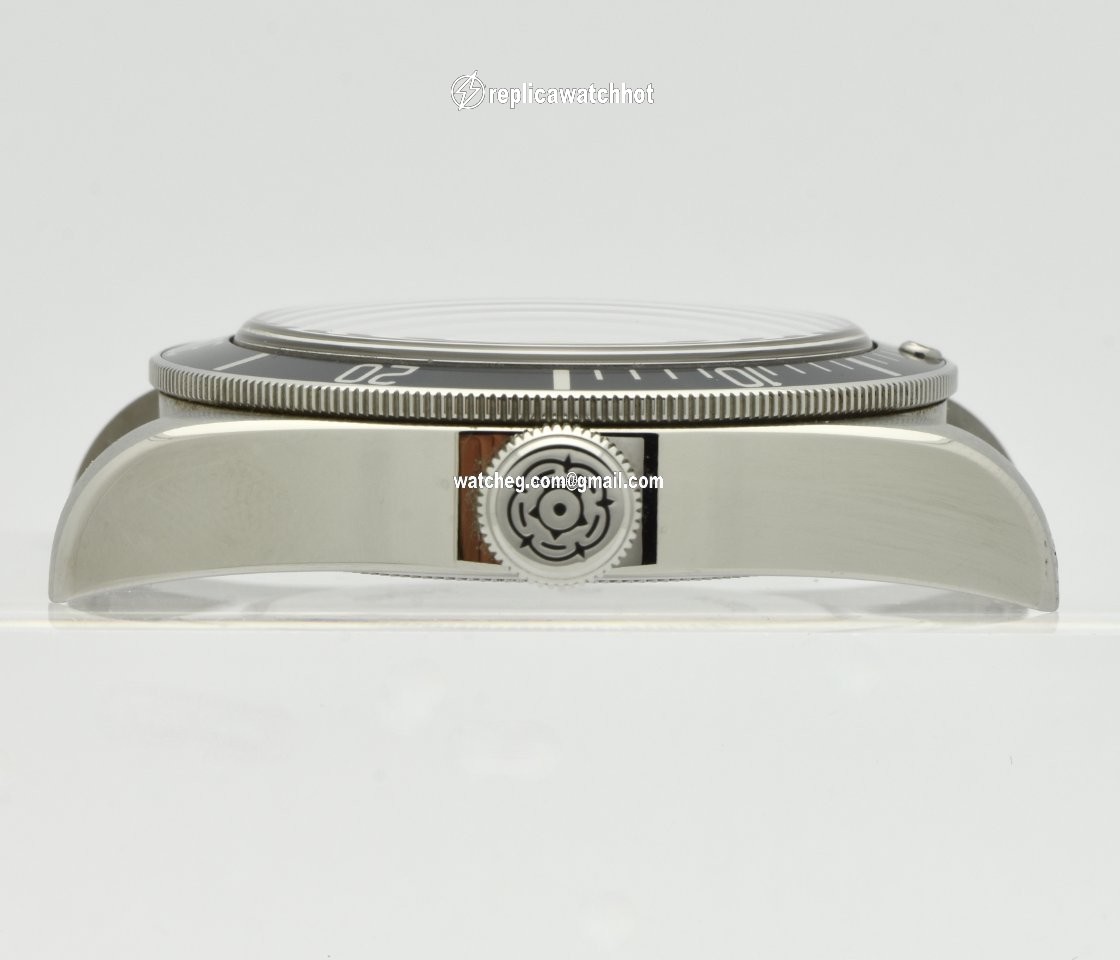 Tudor Black Bay Mens watch Unisex Automatic Steel 79220B 4