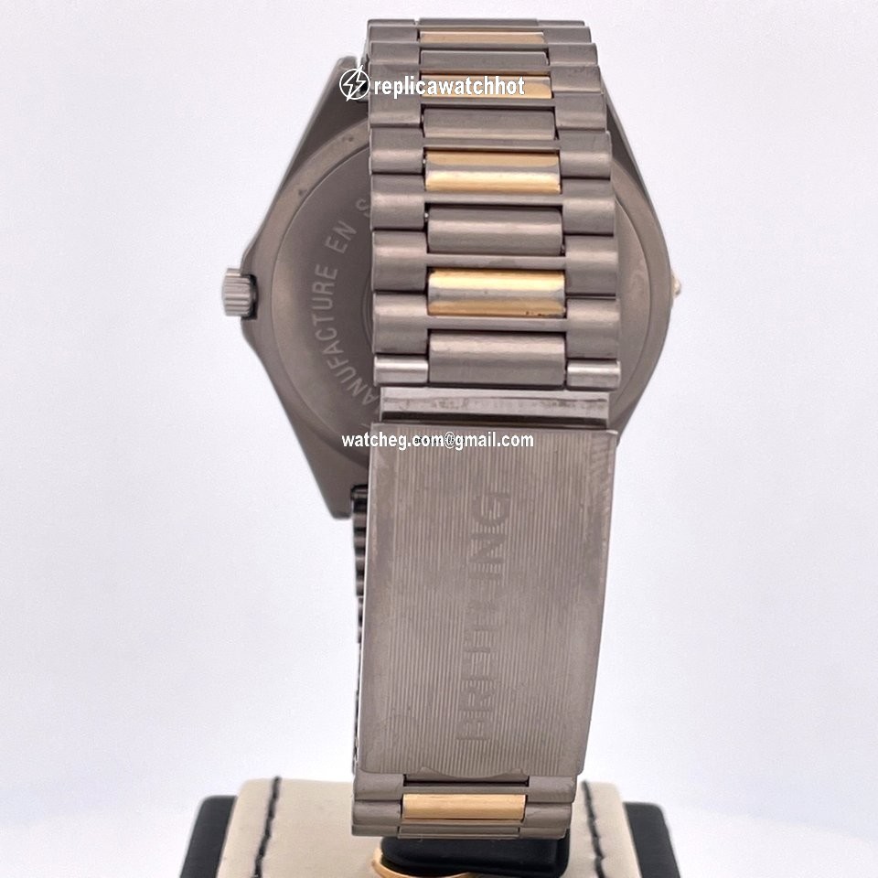 Breitling Titanium E56059 4
