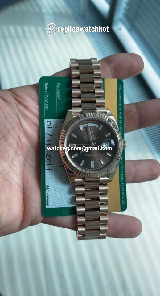 Rolex Day-Date 40 Mens watch Unisex Rose gold Automatic 228235 4