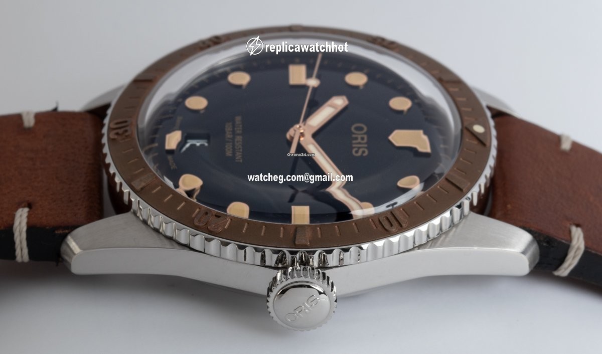 Oris Divers Sixty Five Mens watch Unisex Automatic Bronze 01-733-7707-4355-07 5 20 45 4