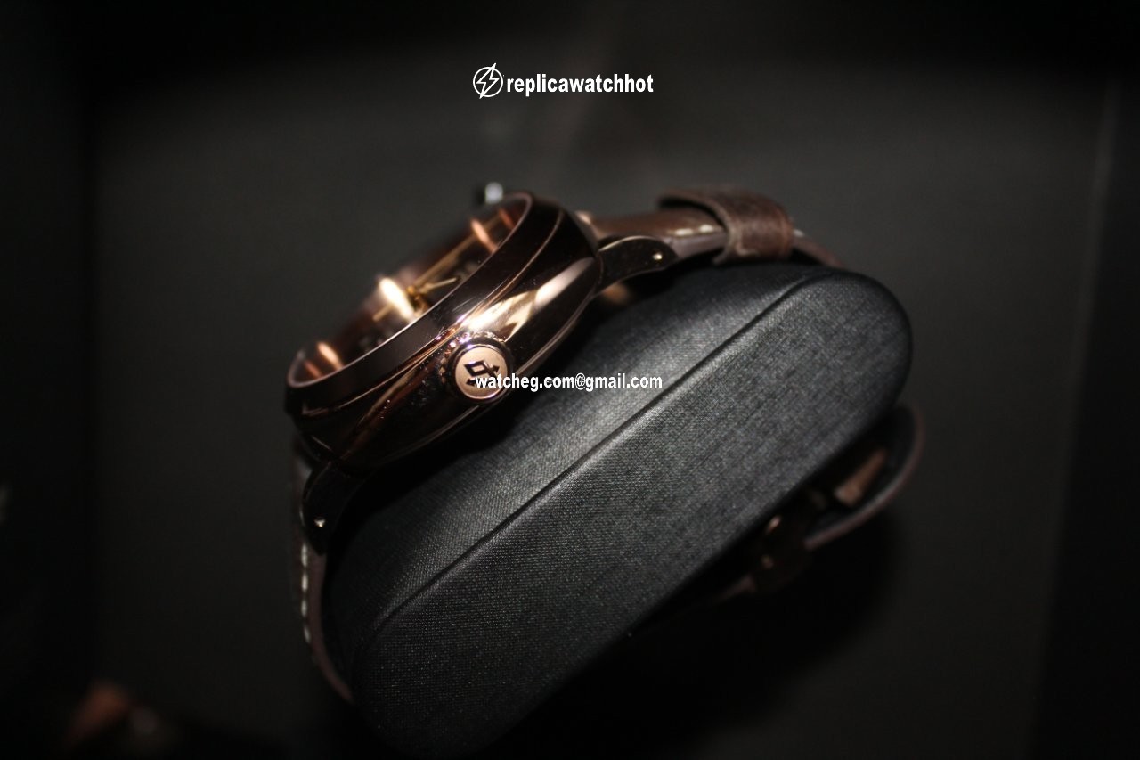 Panerai Special Editions Mens watch Unisex Manual winding Rose gold PAM 00502 4