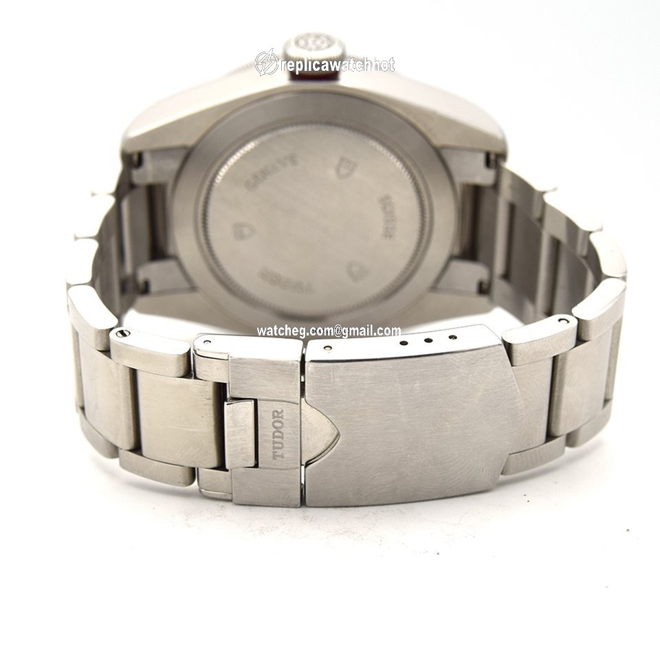 Tudor Black Bay Mens watch Unisex Automatic Steel 79220R 4