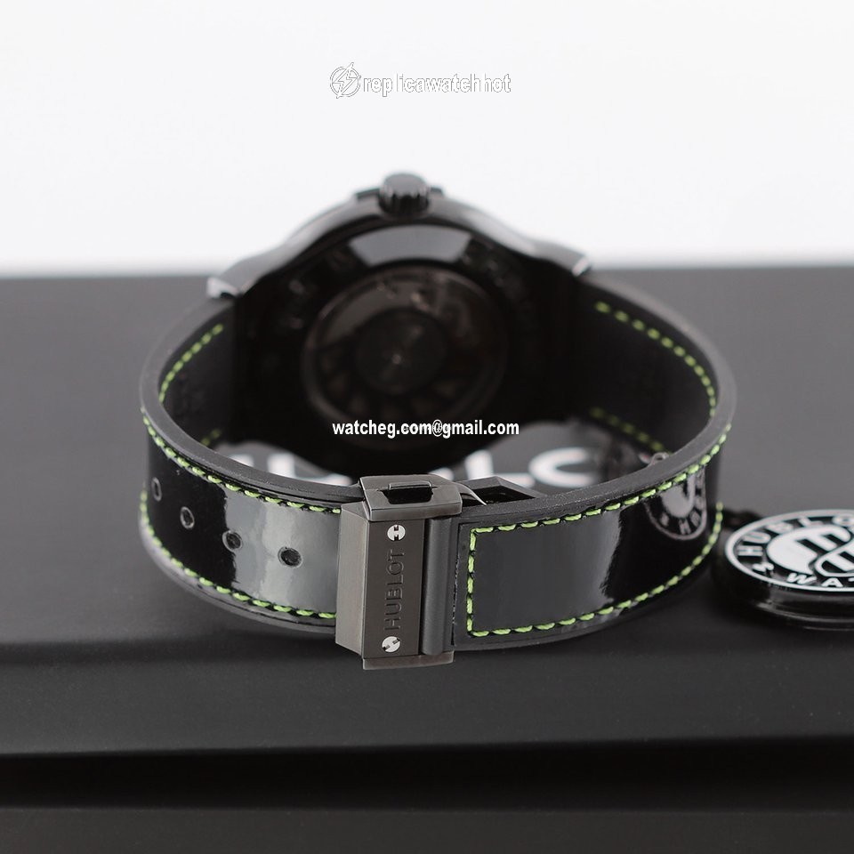 Hublot Classic Fusion 45, 42, 38, 33 mm Womens watch Automatic Ceramic 565.cx.1210.vr.1222 4