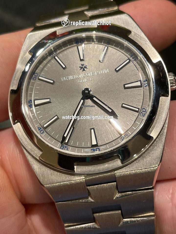 Vacheron Constantin Overseas Mens watch Unisex Automatic White gold 2000V 120G-B122 4