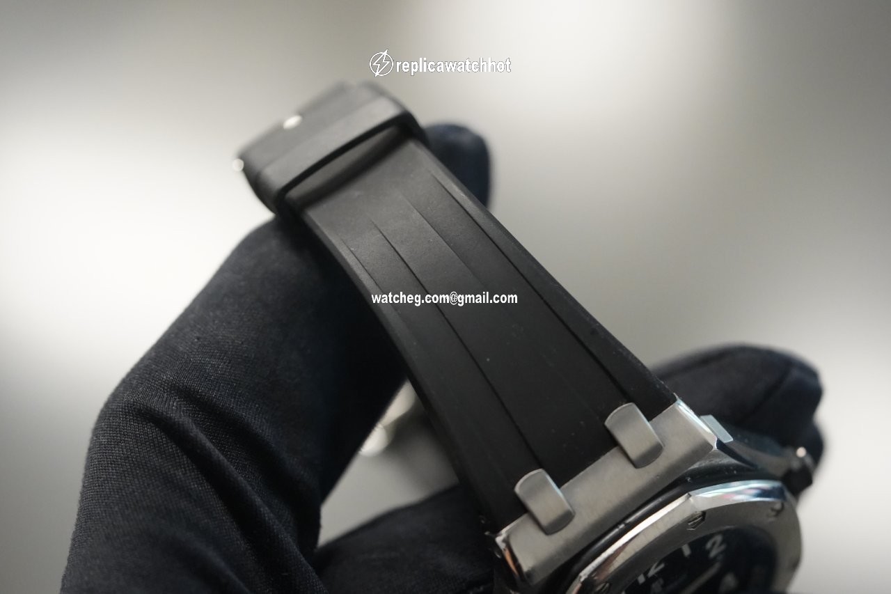 Audemars Piguet Royal Oak Offshore Diver Mens watch Unisex Automatic Titanium 15701ST.OO.D002CA.02 4