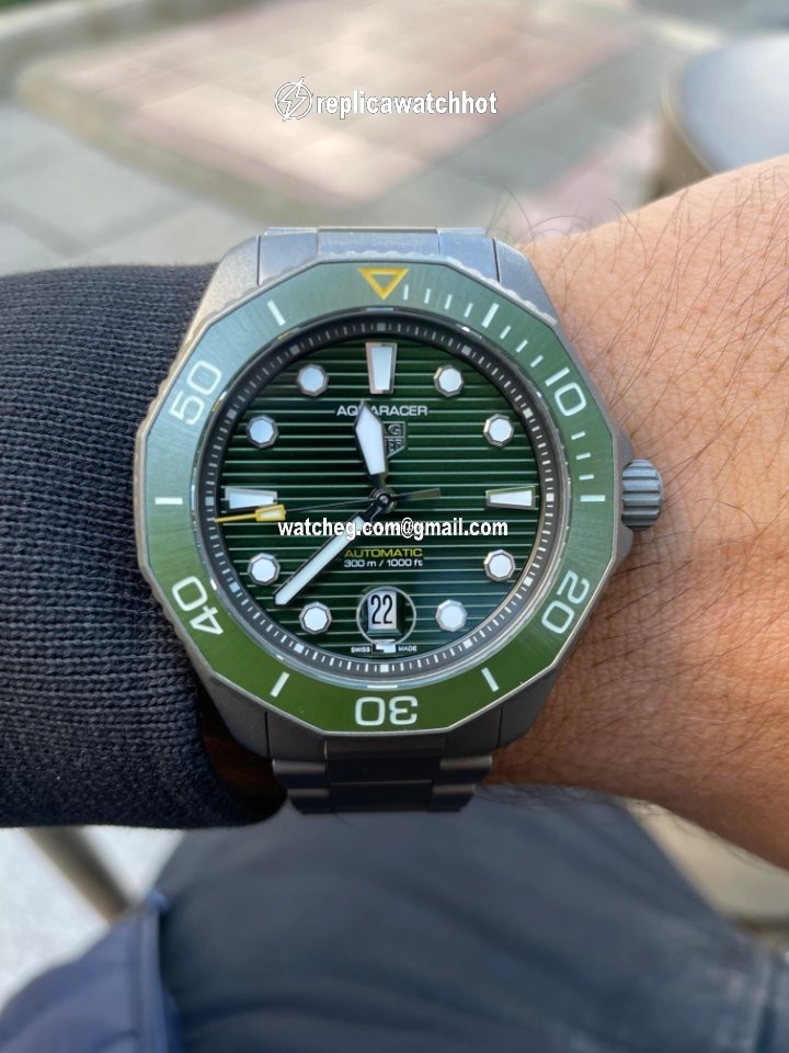 TAG Heuer Aquaracer 300M Mens watch Unisex Automatic Titanium WBP208B.BF0631 4