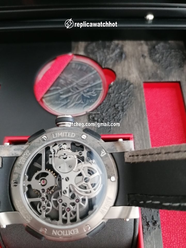 Romain Jerome Mens watch Unisex Manual winding Titanium 1C45S.TTTR.5023.AR.TWF18 4