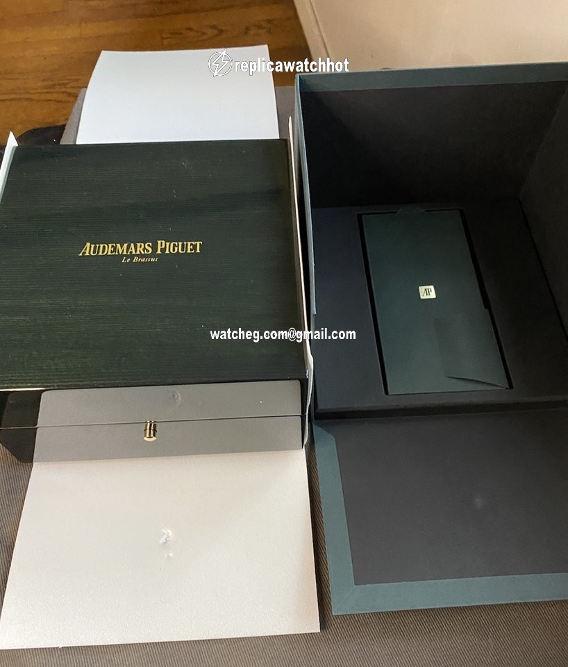 Audemars Piguet Mens watch Unisex Quartz FF9858A 4