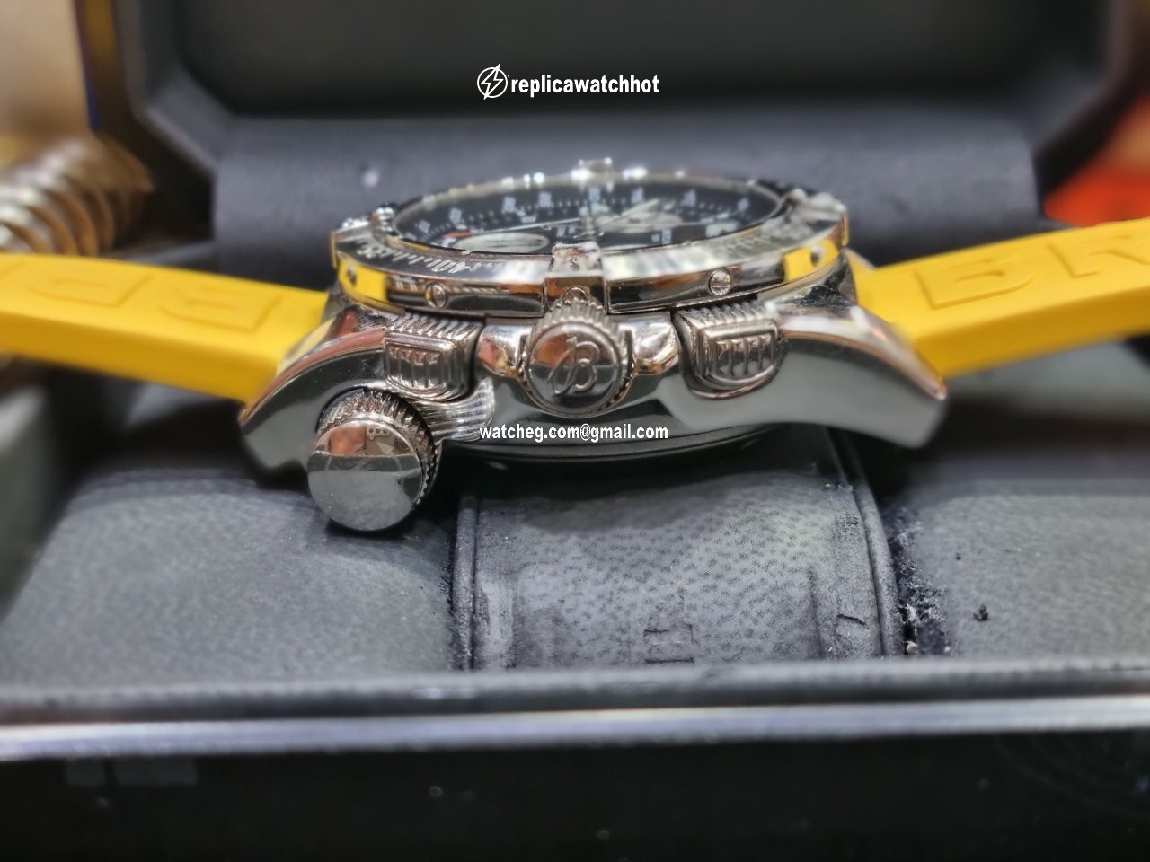 Breitling Emergency Mens watch Unisex Quartz Steel A73321 4