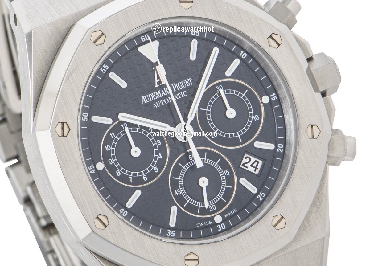 Audemars Piguet Royal Oak Chronograph Mens watch Unisex Automatic Steel 26300ST.OO.1110ST.03 4