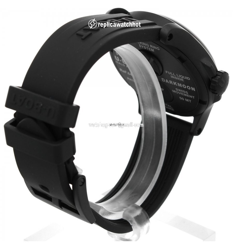U-Boat Quartz Steel 8466 A 4
