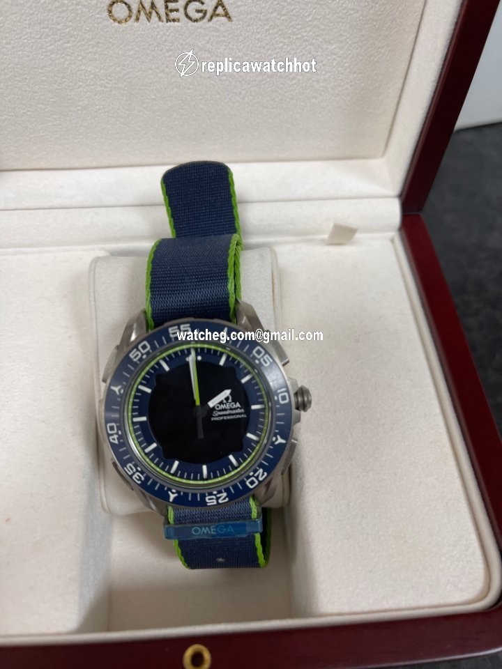 Omega Speedmaster Skywalker X-33 Mens watch Unisex Quartz Titanium 318.92.45.79.03.001 4
