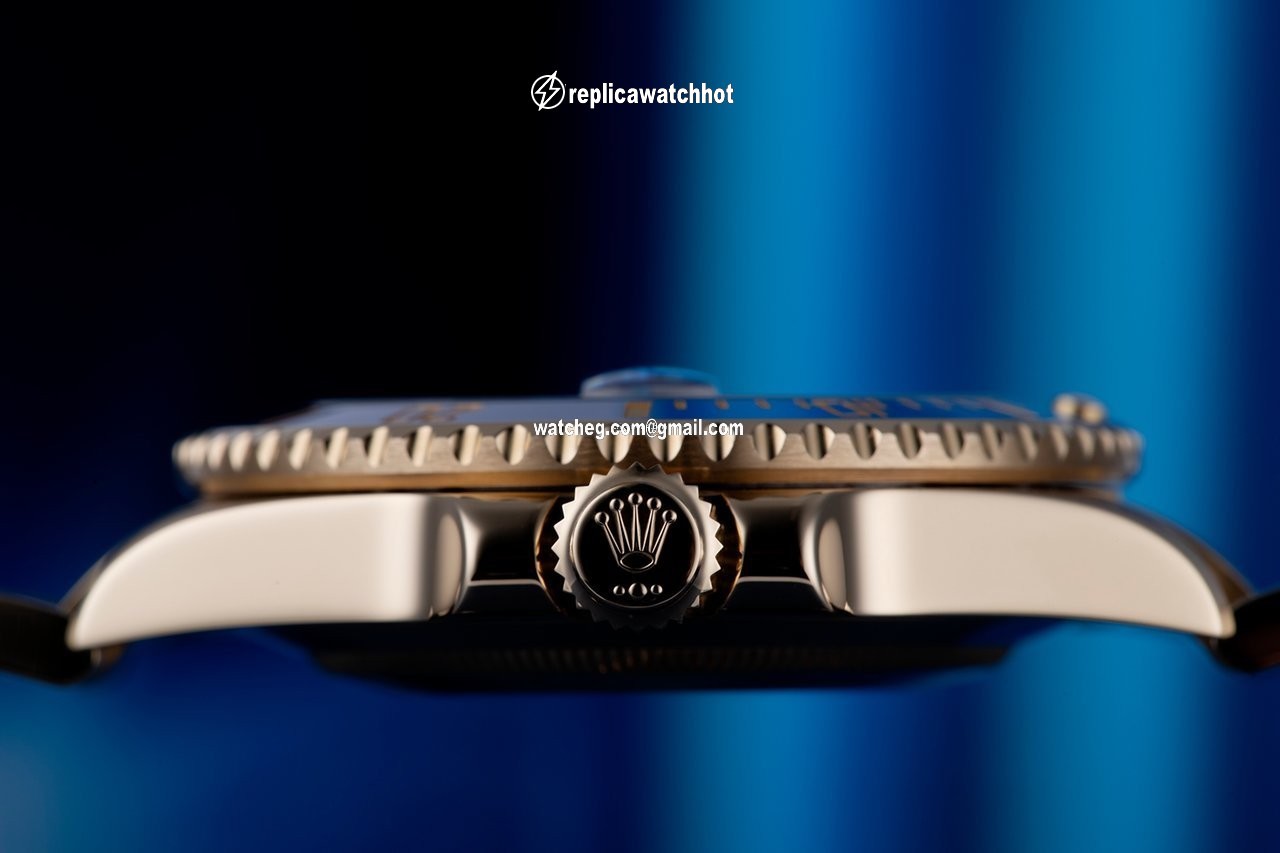 Rolex Submariner Date Automatic 116618LB 4
