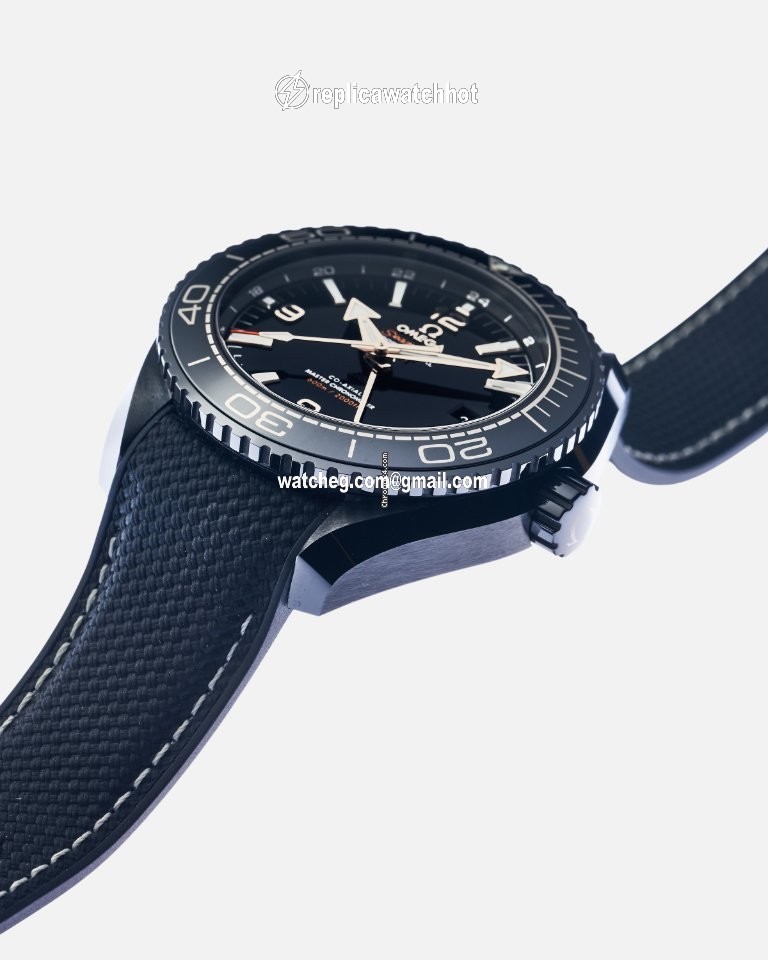 Omega Seamaster Planet Ocean Mens watch Unisex Automatic Ceramic 215.92.46.22.01.001 4