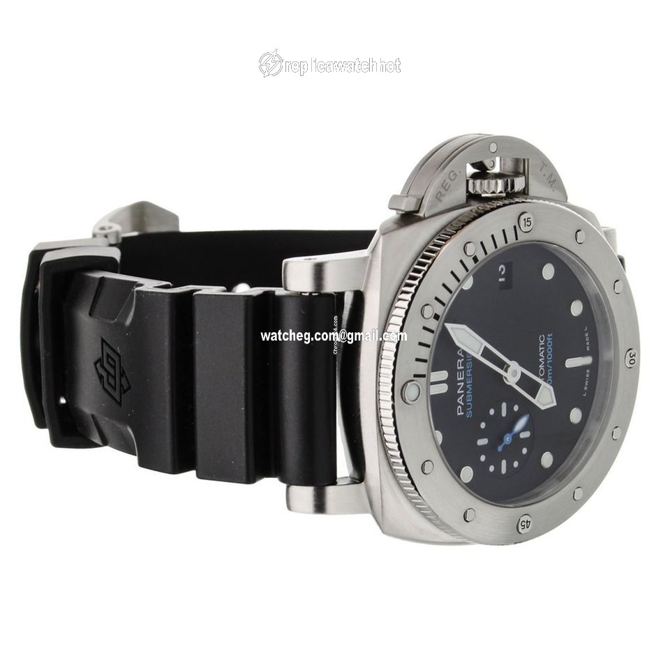 Panerai Luminor Submersible Mens watch Unisex Automatic Steel PAM973 4