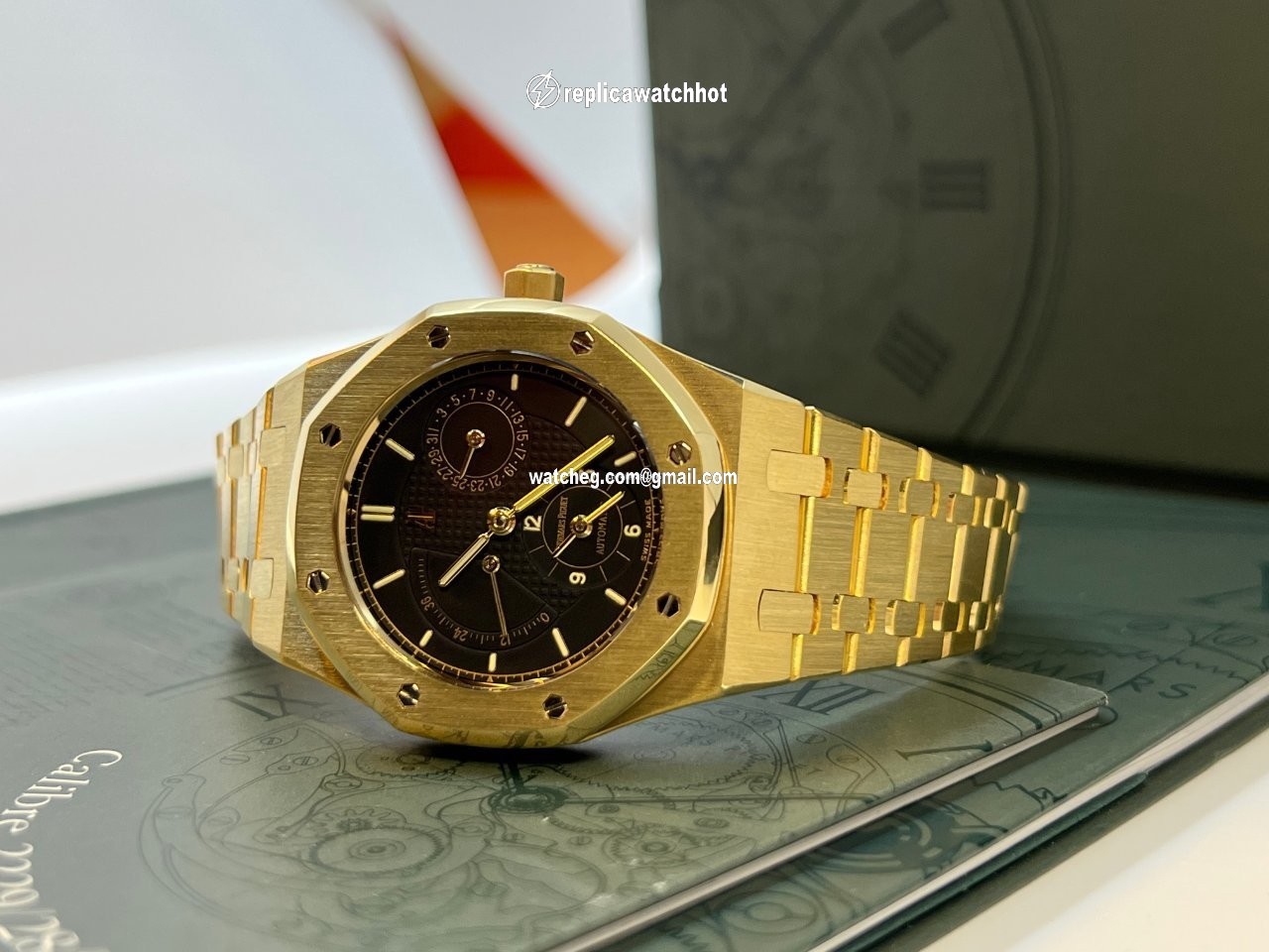 Audemars Piguet Royal Oak Dual Time Mens watch Unisex Automatic Yellow gold 25730BA 4
