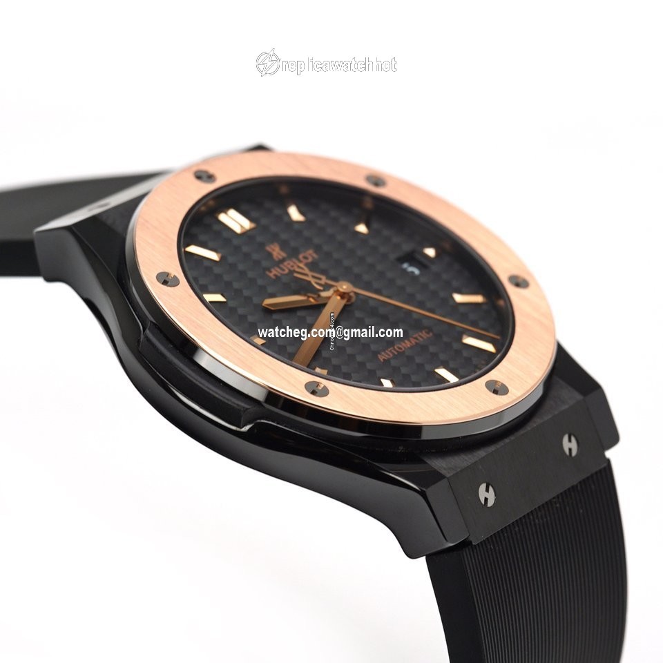 Hublot Classic Fusion 45, 42, 38, 33 mm Mens watch Unisex Automatic Ceramic 511.CO.1781.RX 4
