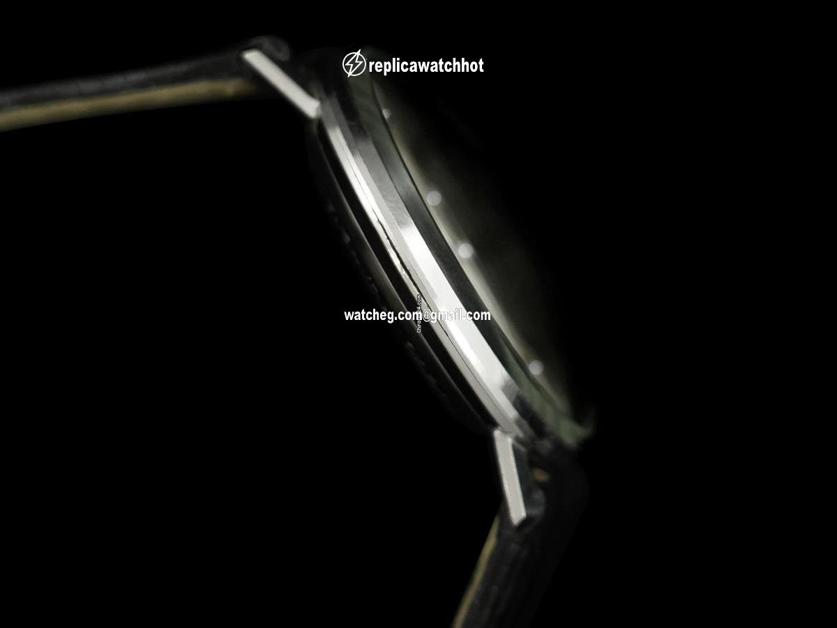Jaeger-LeCoultre Mens watch Unisex Manual winding White gold 8237 4