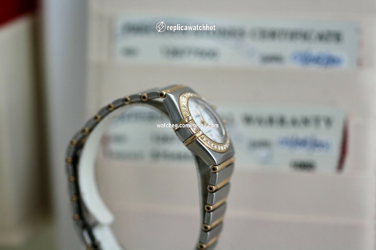Omega Constellation Womens watch Quartz Gold Steel 1267.75.00 4