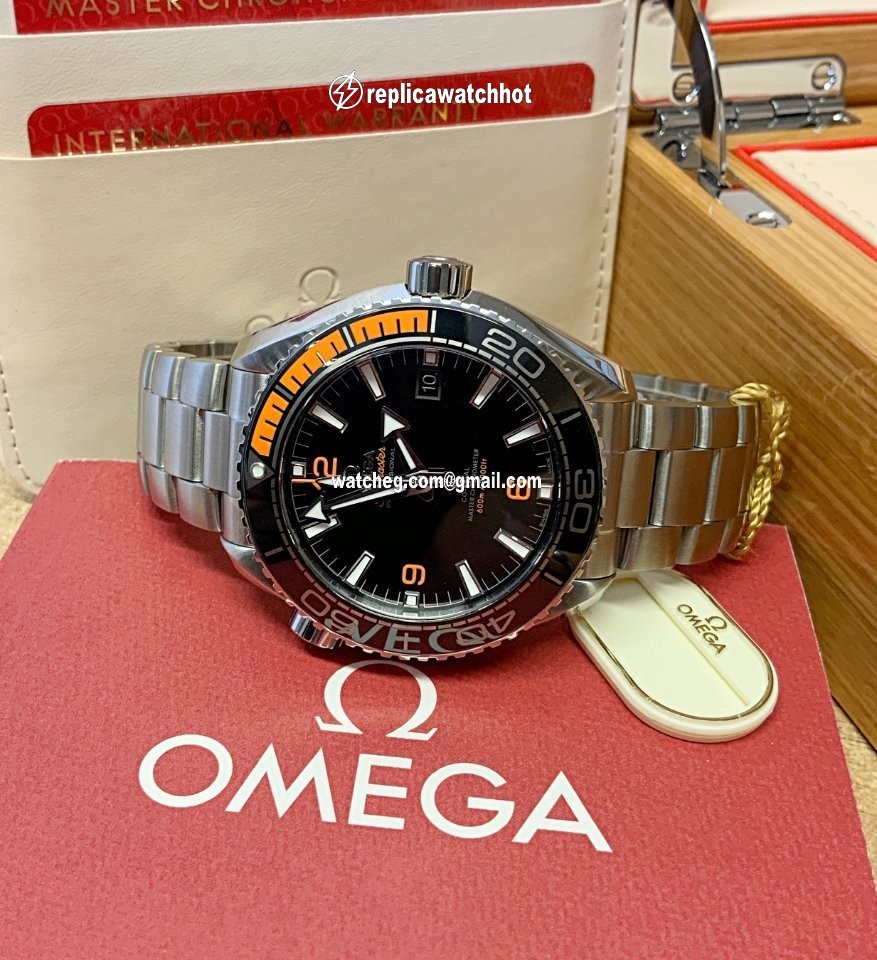 Omega Seamaster Planet Ocean Mens watch Unisex Automatic Steel 215.30.44.21.01.002 4