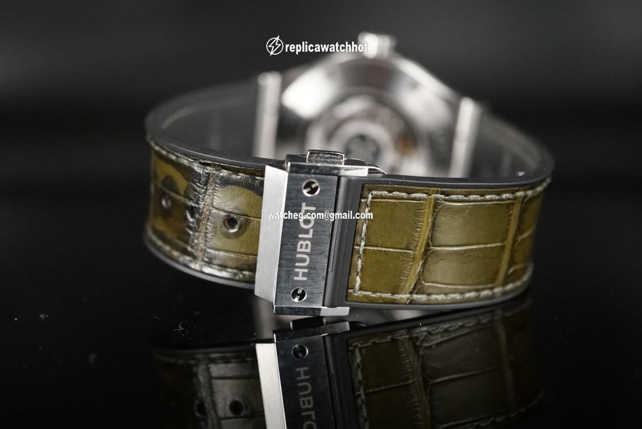 Hublot Classic Fusion 45, 42, 38, 33 mm Mens watch Unisex Automatic Titanium 511.NX.8970.LR 4