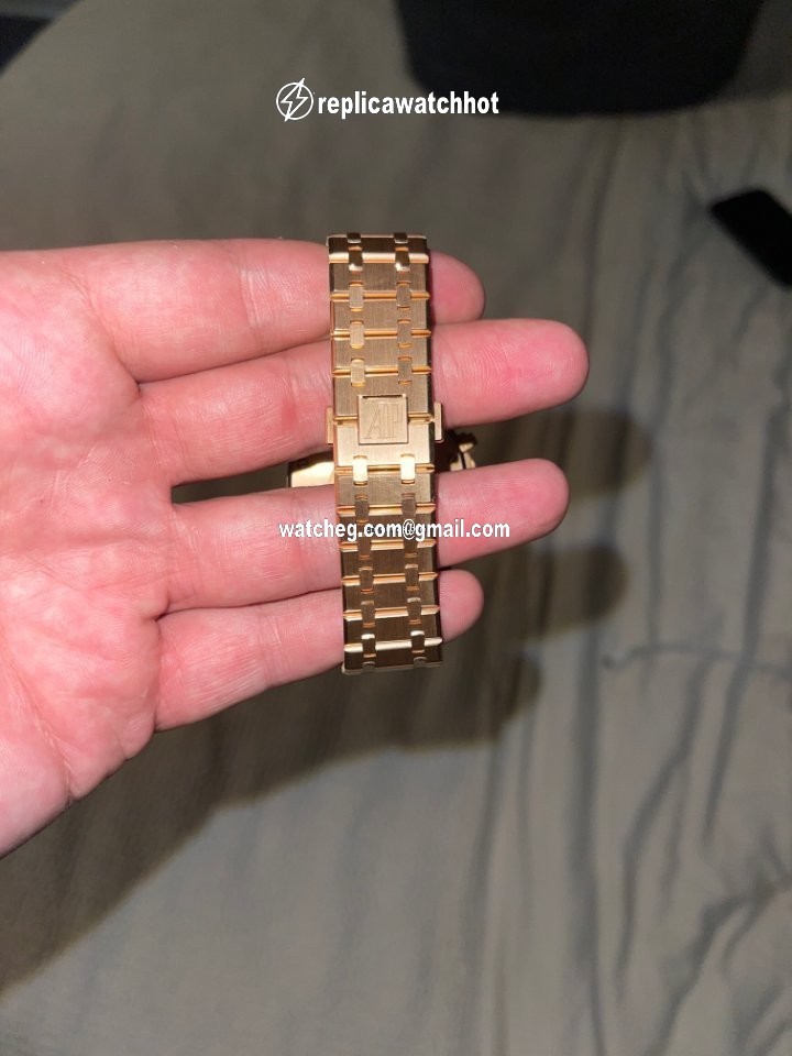 Audemars Piguet Royal Oak Chronograph Mens watch Unisex Automatic Rose gold 26331or 4
