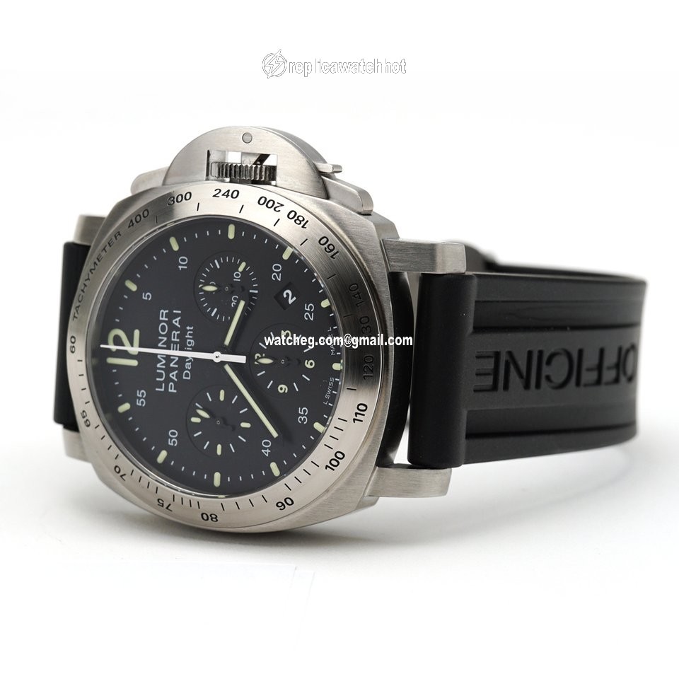 Panerai Luminor Chrono Mens watch Unisex Automatic Steel PAM 00196 4