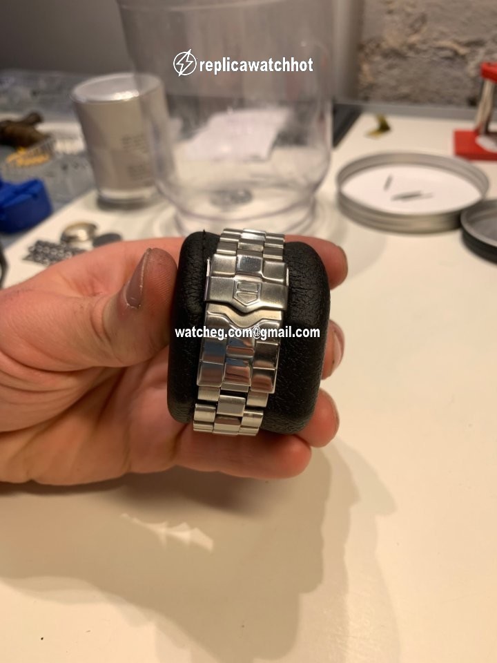 TAG Heuer 2000 Mens watch Unisex Quartz WK1110-0 4