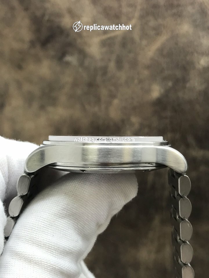 Omega Automatic Steel 166.0310 4