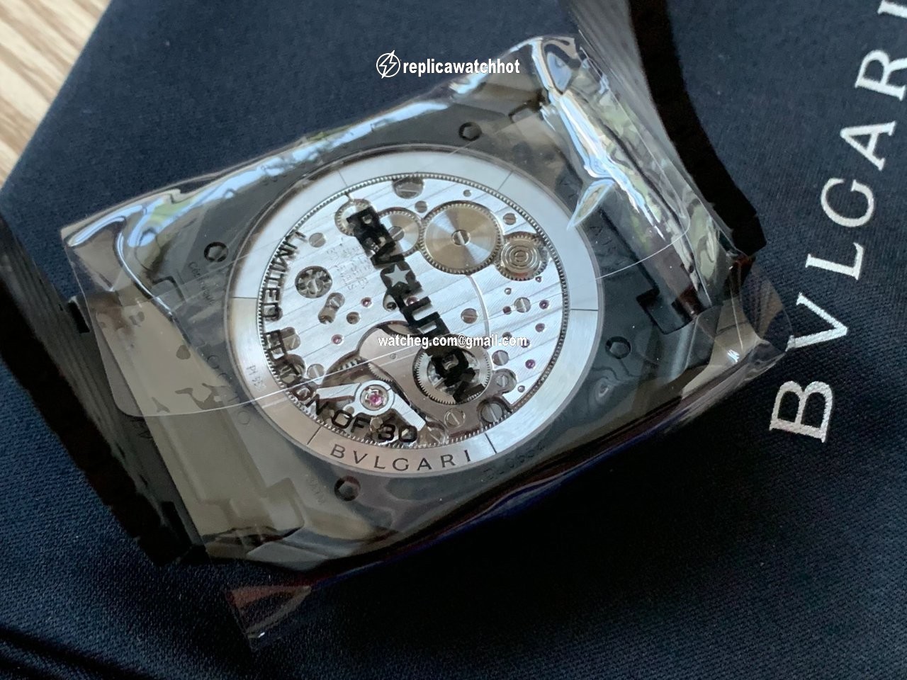 Bulgari Octo Mens watch Unisex Automatic Ceramic 103621 4