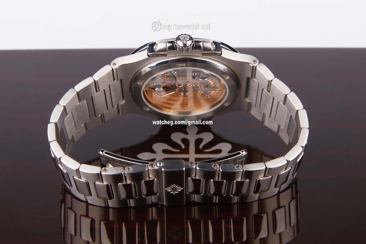 Patek Philippe Nautilus Mens watch Unisex Automatic Steel 5711 1A-001 4