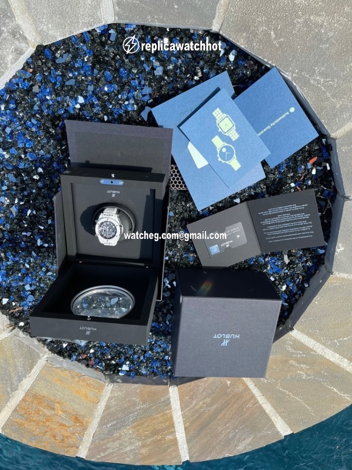 Hublot Big Bang Unico Mens watch Unisex Automatic Ceramic 411.HX.1170.RX 4