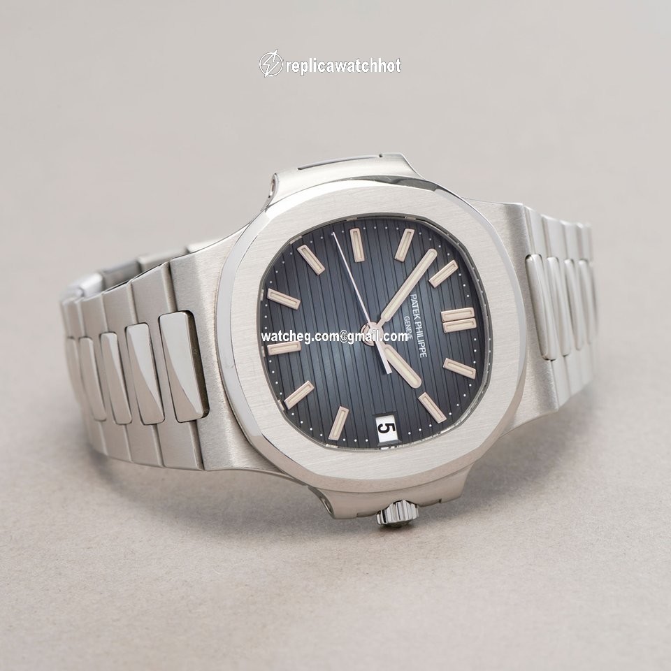 Patek Philippe Nautilus Mens watch Unisex Automatic Steel 5800 1A 4