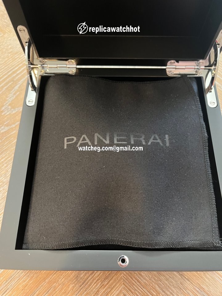 Panerai Luminor Marina Mens watch Unisex Automatic Steel PAM 01314 4