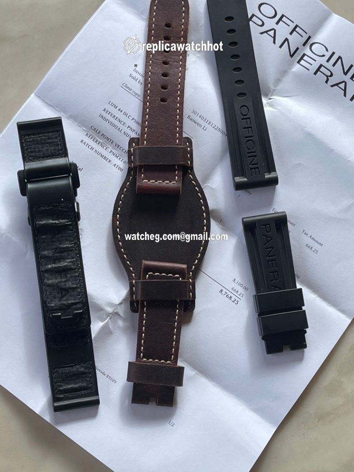 Panerai Luminor Mens watch Unisex Manual winding Titanium PAM779 4