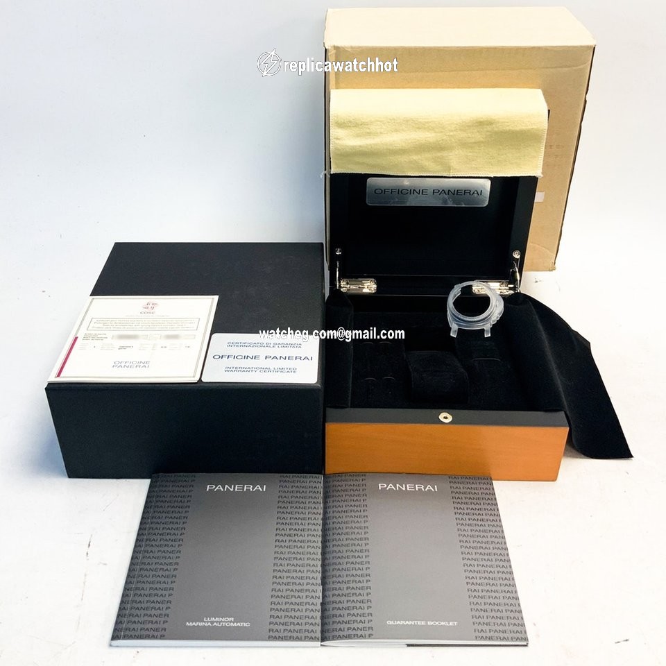 Panerai Luminor Marina Automatic Mens watch Unisex Automatic Steel PAM00104 4
