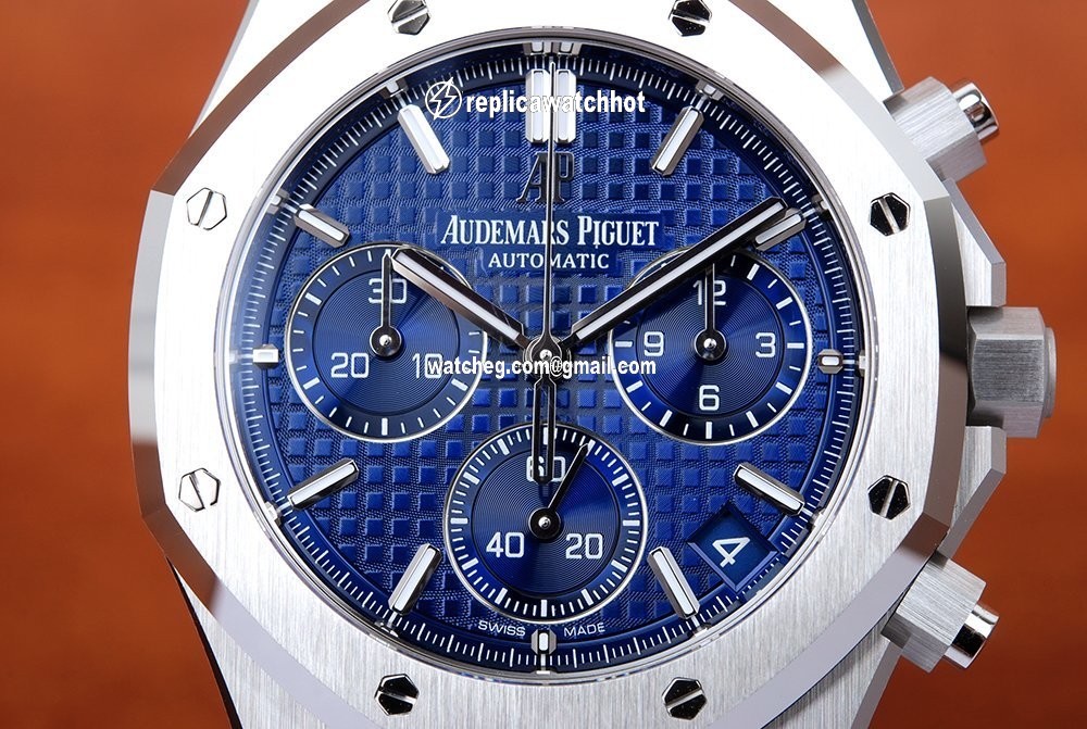 Audemars Piguet Royal Oak Selfwinding Mens watch Unisex Automatic White gold 26239BC.OO.1220BC.01 4