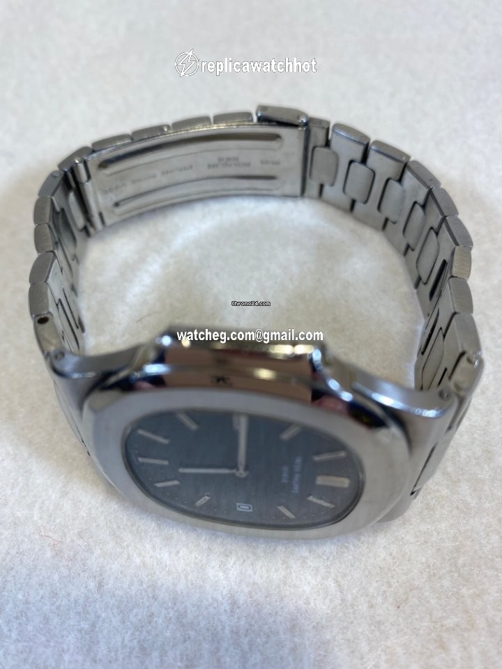 Patek Philippe Nautilus Mens watch Unisex Automatic Steel 3700 001 4