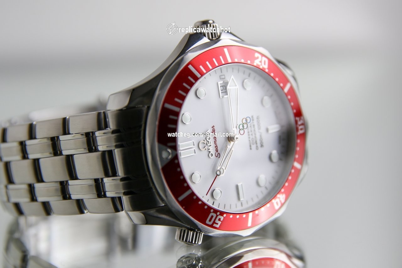 Omega Seamaster Diver 300 M Mens watch Unisex Automatic Steel 212.30.41.20.04.001 4