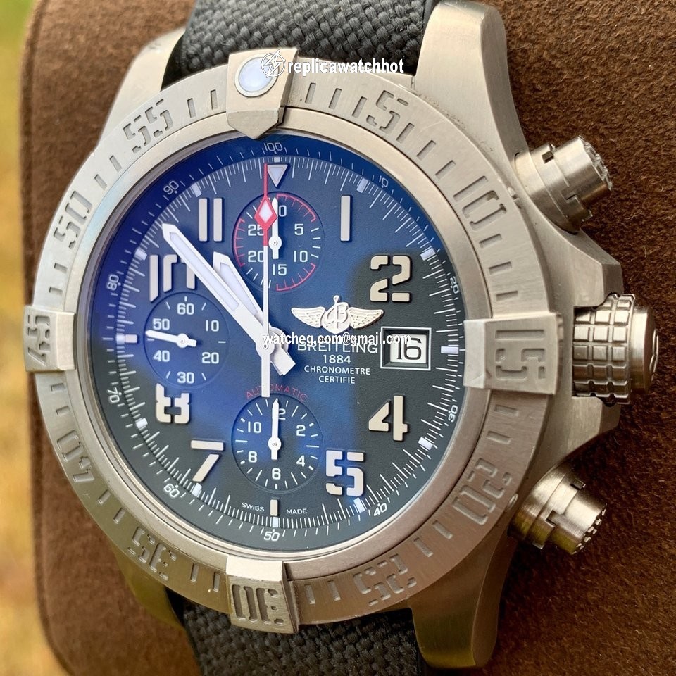 Breitling Avenger Bandit Mens watch Unisex Automatic Titanium E1338310 M534 4