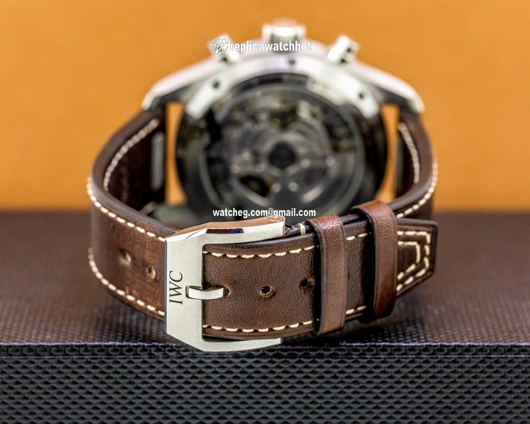 IWC Pilot Chronograph Mens watch Unisex Automatic Steel IW388103 4