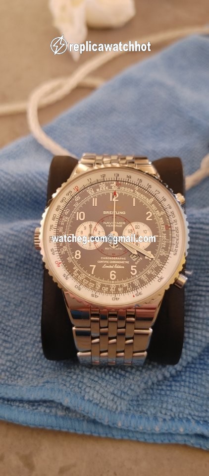 Breitling Navitimer Heritage Mens watch Unisex Automatic Steel A35360 4
