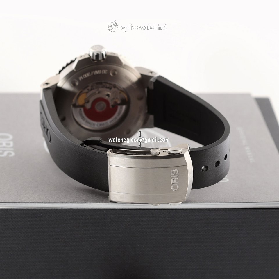 Oris Aquis Titanium Date Mens watch Unisex Automatic Titanium 01 733 7730 7153-07 4 24 64TEB 4