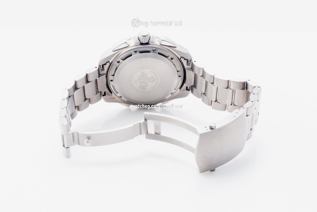Omega Speedmaster Titanium 39905006 4